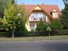 Balaton Tourism for lakeside holiday apartments.