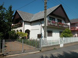 Balaton Tourism for lakeside holiday apartments.